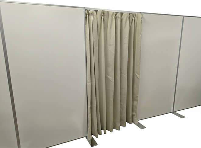 カーテンベージュ W900